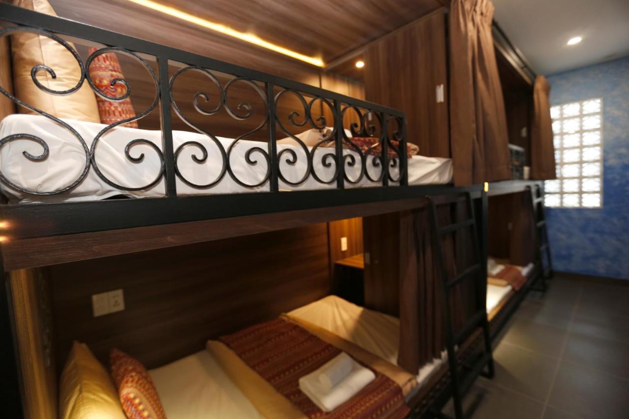 Aquarizon Boutique Hostel & City Bar Хошимин Экстерьер фото