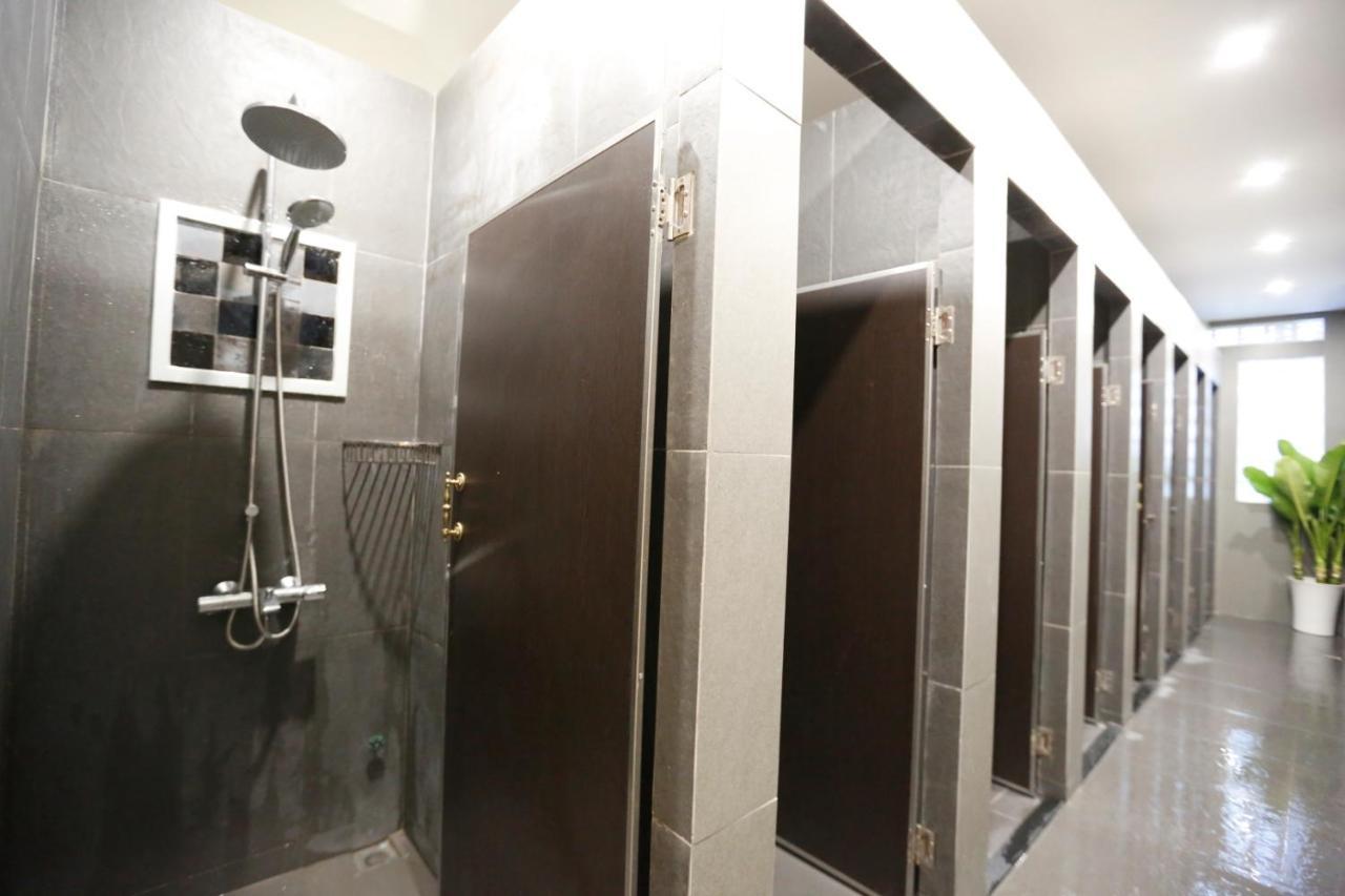 Aquarizon Boutique Hostel & City Bar Хошимин Экстерьер фото