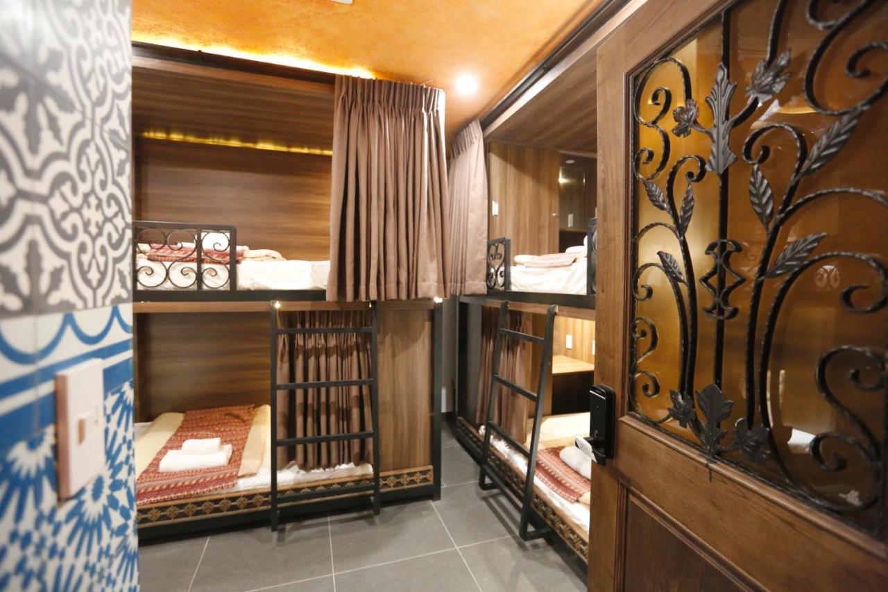 Aquarizon Boutique Hostel & City Bar Хошимин Экстерьер фото