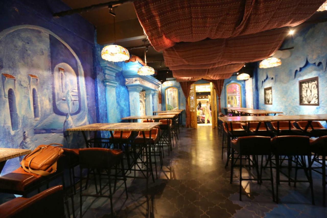 Aquarizon Boutique Hostel & City Bar Хошимин Экстерьер фото